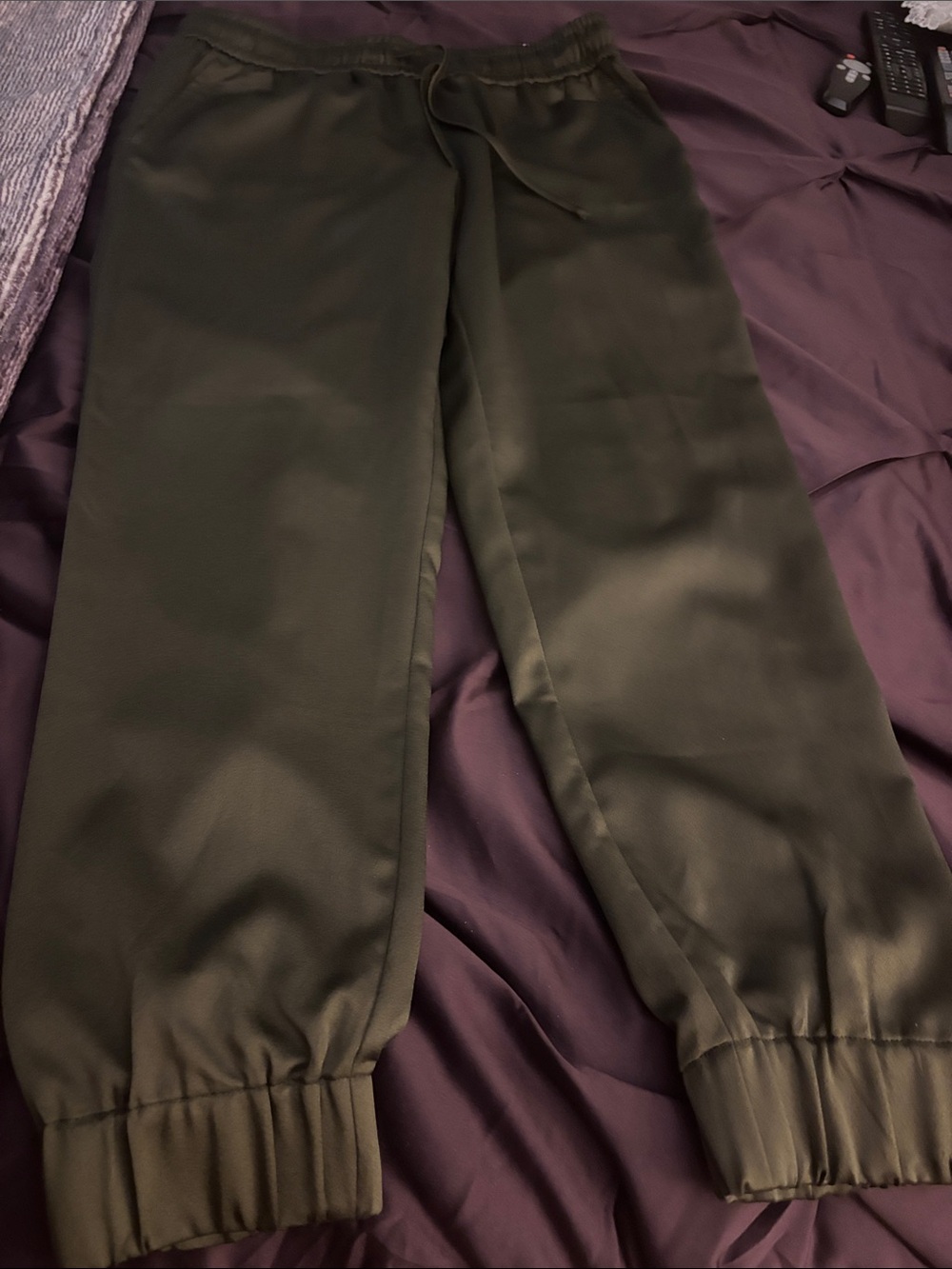 Ladies Olive Green Banana Republic Jogger Pants - Casual Drawstring Waist